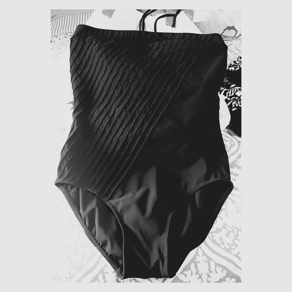 Sunflair by Juttafriemann  bandeau swimsuit